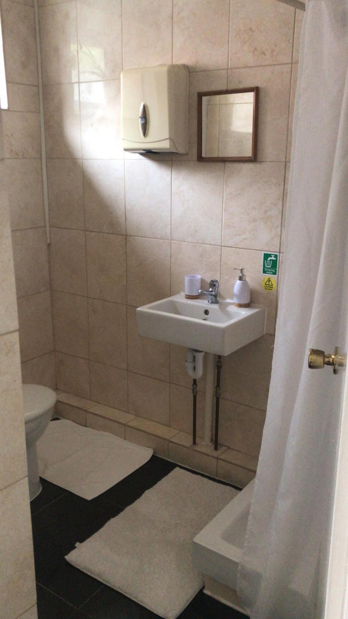 Acorn Lodge Guest House - Free Parking Γκόσπορτ Εξωτερικό φωτογραφία