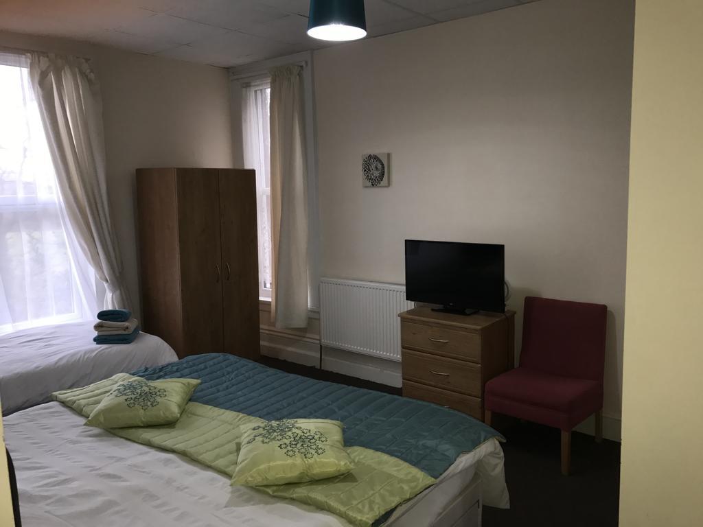 Acorn Lodge Guest House - Free Parking Γκόσπορτ Εξωτερικό φωτογραφία