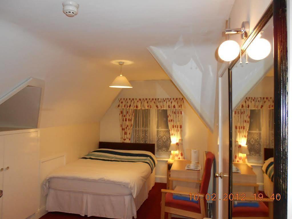 Acorn Lodge Guest House - Free Parking Γκόσπορτ Εξωτερικό φωτογραφία